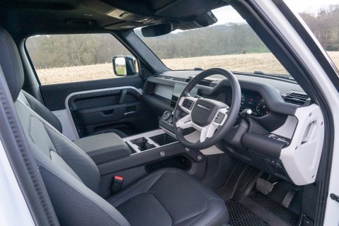 Land Rover Defender 90 Obsidian WideTrak D250 S Hardtop 9