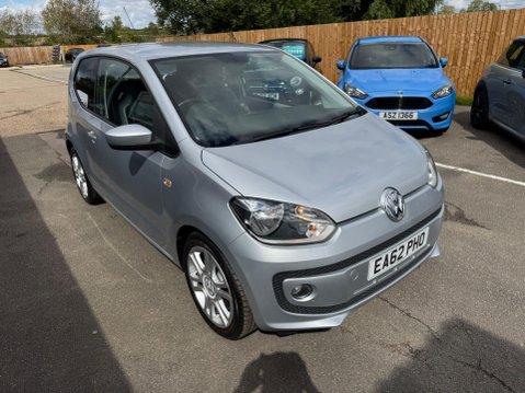 Volkswagen Up HIGH UP 3