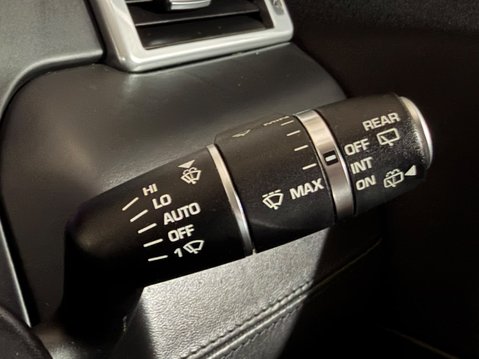 Land Rover Discovery Sport SD4 HSE LUXURY 27