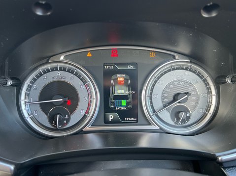 Suzuki Vitara SZ-T BOOSTERJET MHEV 11