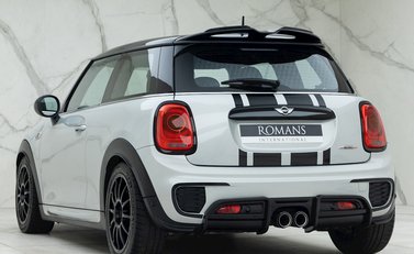 Mini Hatch John Cooper Works Challenge 3