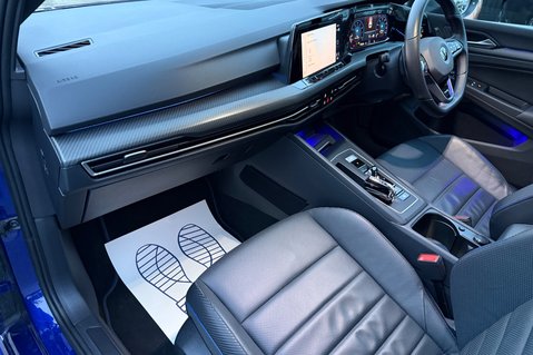 Volkswagen Golf R TSI 4MOTION DSG -AKRAPOVIC -PERFORMANCE PACK -CARBON LEATHER -HEATED S/W 23