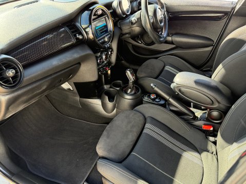 Mini Hatch COOPER S SPORT AUTO 27