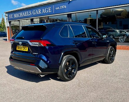 Toyota Rav4 2.5 RAV4 Dynamic HEV 4x2 CVT 5dr 8
