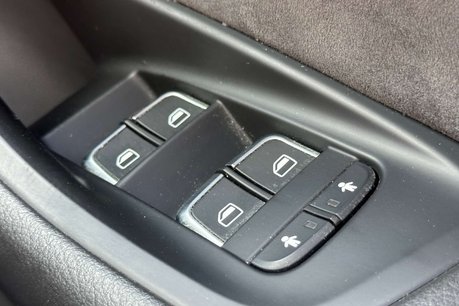 Audi A6 3.0 TDI V6 Black Edition Saloon 4dr Diesel S Tronic quattro Euro 6 (s/s) (2 34