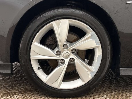 Vauxhall Insignia 1.5 Insignia SRi VX-Line Nav T 5dr 4