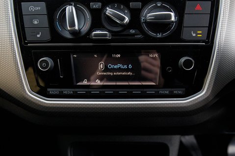 Volkswagen Up HIGH UP TSI 24