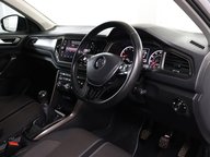 Volkswagen T-Roc DESIGN TSI 5