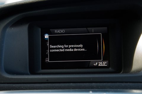 Volvo V40 T2 MOMENTUM 25