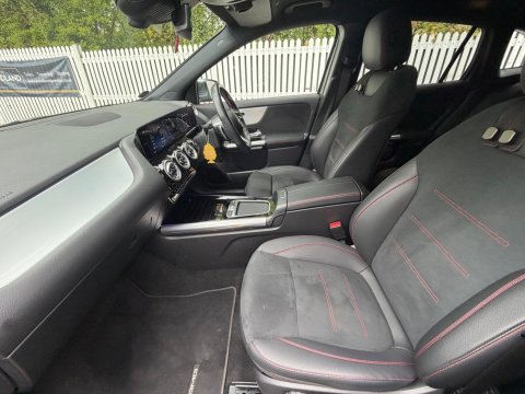 Mercedes-Benz GLA GLA 200 AMG LINE PREMIUM 55