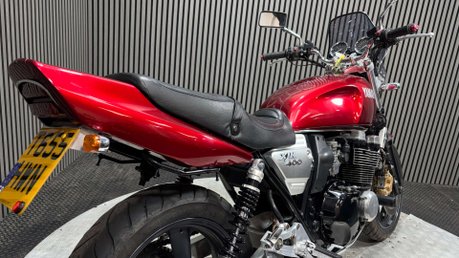 Yamaha XJR 1999 RUNNING PROJECT BIKE 28K RARE 400CC A2 CLASSIC 4