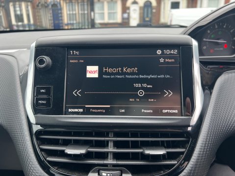 Peugeot 2008 1.2 PureTech Active Euro 6 (s/s) 5dr 33