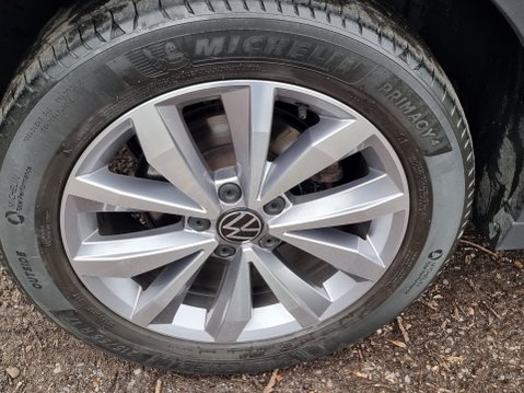 Volkswagen T-Roc DESIGN TSI EVO 15