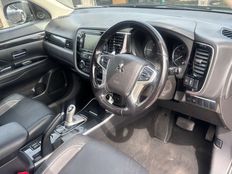 Mitsubishi Outlander 2.0h 12kWh GX4h SUV 5dr Petrol Plug-in Hybrid CVT 4WD Euro 6 (s/s) (200 ps) 68