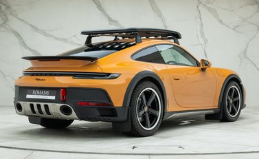 Porsche 911 Dakar 3