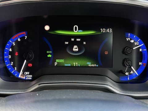 Toyota Corolla 1.8 VVT-i Hybrid Design 5dr CVT 22