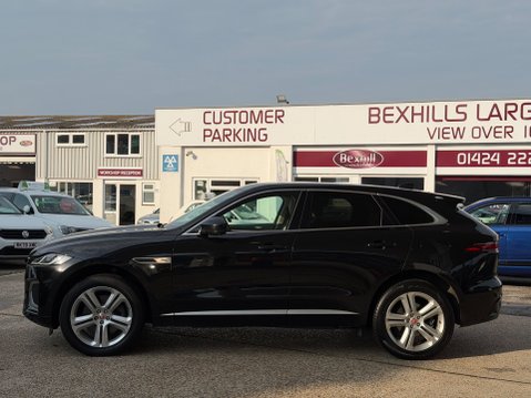 Jaguar F-Pace R-DYNAMIC S 10