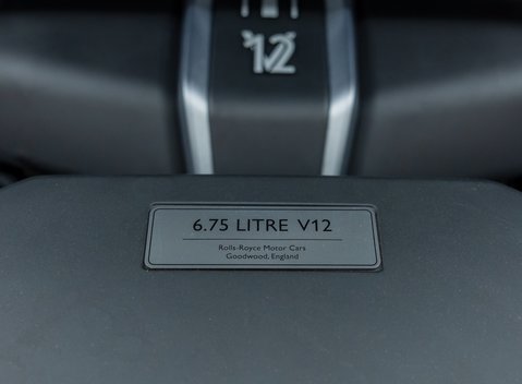 Rolls-Royce Cullinan BLACK BADGE 39