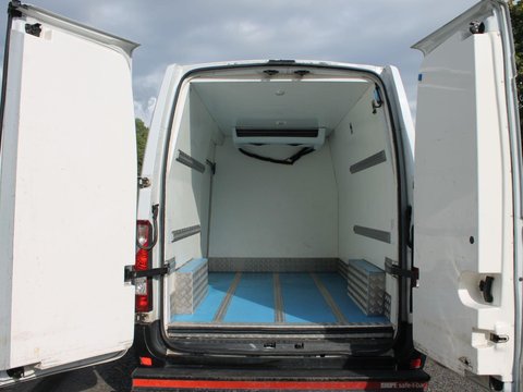 Renault Master 2.3 dCi 35 Business FWD MWB Medium Roof Euro 6 5dr 10