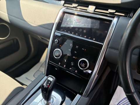 Land Rover Discovery Sport 2.0 P200 MHEV SUV 5dr Petrol Auto 4WD Euro 6 (s/s) (200 ps) 10