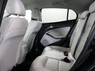 Mercedes-Benz GLA GLA 200 SPORT PREMIUM 41