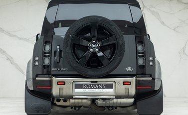 Land Rover Defender 90 X D300 5