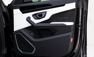 Lamborghini Urus 20