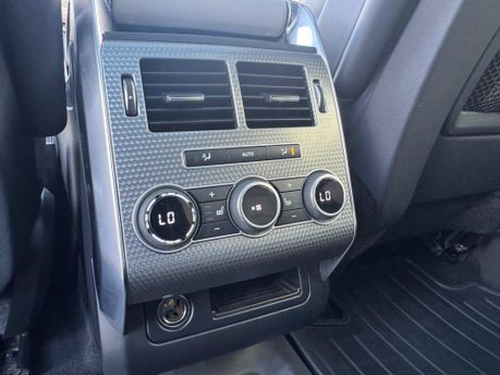 Land Rover Range Rover Sport 3.0 SD V6 Autobiography Dynamic Auto 4WD Euro 6 (s/s) 5d 19