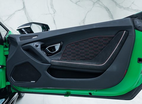 Lamborghini Huracan LP 640-4 EVO SPYDER 60th Anniversary Edition 34