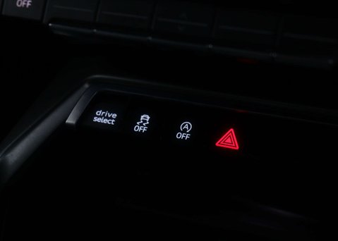 Audi A3 1.5 A3 S Line 35 TFSI MHEV Semi-Auto 4dr 26