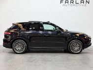 Porsche Cayenne 2.9T V6 S SUV 5dr Petrol TiptronicS 4WD Euro 6 (s/s) (440 ps) 18