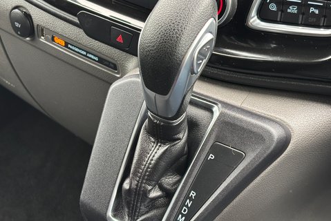 Ford Transit Custom 320 L1 Limited 170 ps Selectshift DCIV - Sat Nav / Adaptive Cruise 39