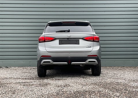 MG ZS 1.5 HYBRID+ TROPHY 9