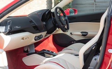 Ferrari 488 Spider 16