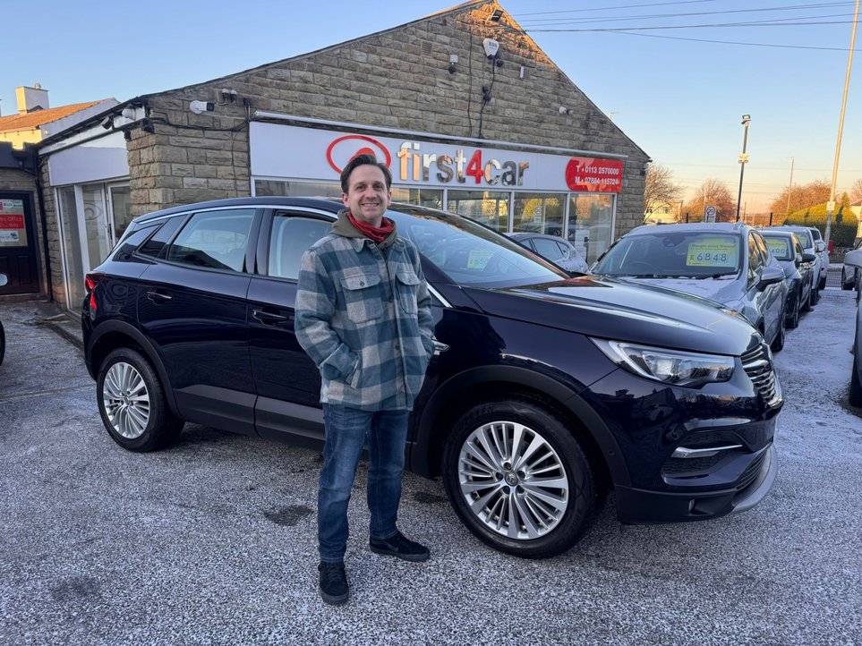 Rob from Leeds collecting his new Vauxhall Grandland X.