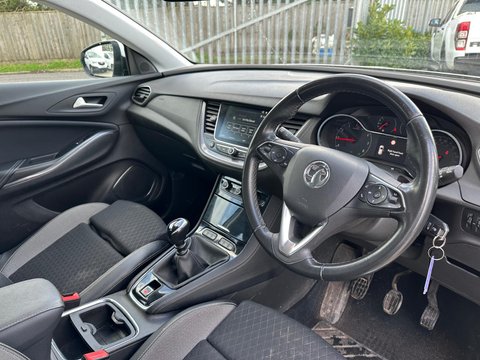 Vauxhall Grandland X 1.5 Turbo D Business Edition Nav SUV 5dr Diesel Manual Euro 6 (s/s) (130 ps 14