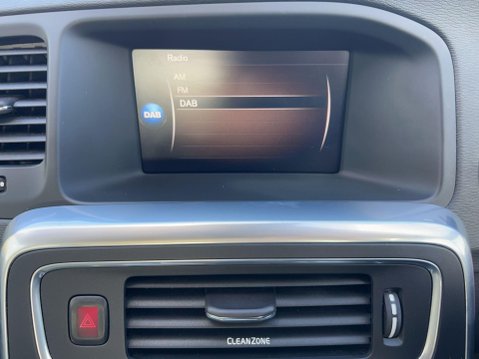 Volvo V60 2.0 D4 Lux Nav Auto Euro 6 (s/s) 5dr 28