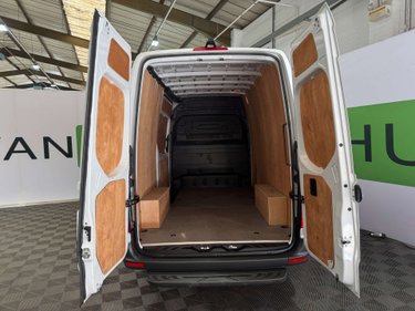 Mercedes-Benz Sprinter 2.0 Sprinter 315 Premium CDI MWB RWD 1