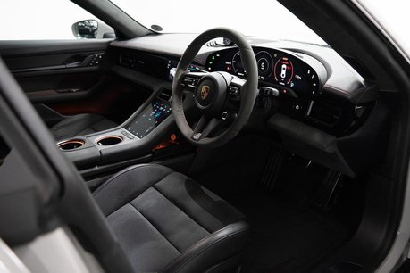 Porsche Taycan Performance Plus 93.4kWh GTS Saloon 4dr Electric Auto 4WD (11kW Charger) (5 6