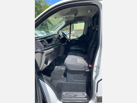Ford Transit Custom 2.0 280 EcoBlue Panel Van 5dr Diesel Manual L1 H1 Euro 6 (130 ps) 31