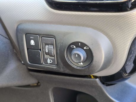 Citroen C4 Cactus 1.2 PureTech Flair Hatchback 5dr Petrol EAT6 Euro 6 (s/s) (130 ps) 26