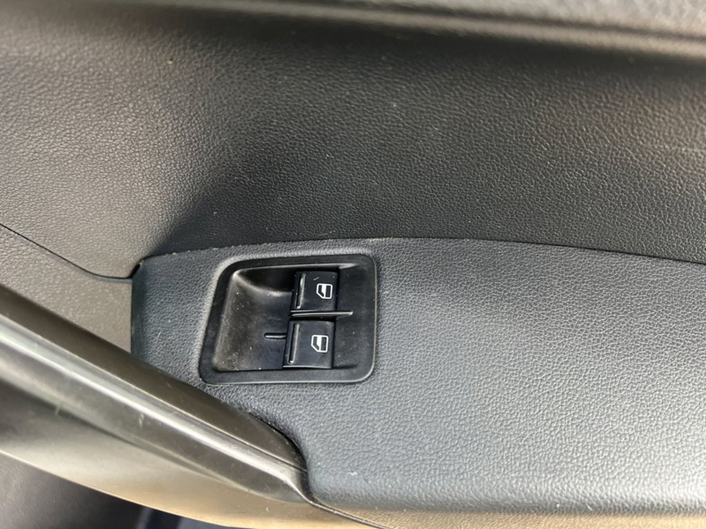 2018 Volkswagen CaddySWB L1H1 C20 Tdi Trendline AIR CON EURO 6 NO VAT — thumbnail 31 of 51