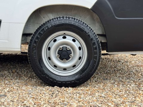 Fiat Ducato 2.2 Ducato 35 Tecnico MultiJet III 19