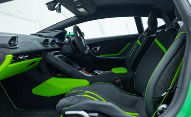 Lamborghini Huracan Tecnica 19