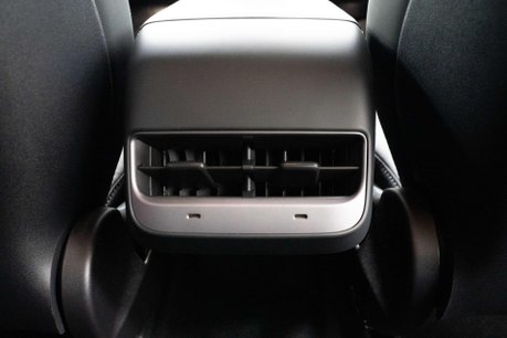 Tesla Model 3 Model 3 Performance AWD 4WD 4dr 15