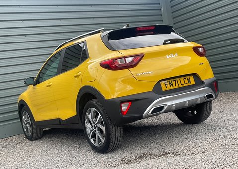 Kia Stonic 1.0 T-GDI GT-LINE ISG MHEV 6