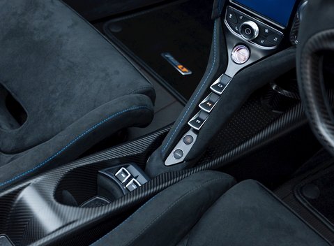 McLaren 765LT Spider 21