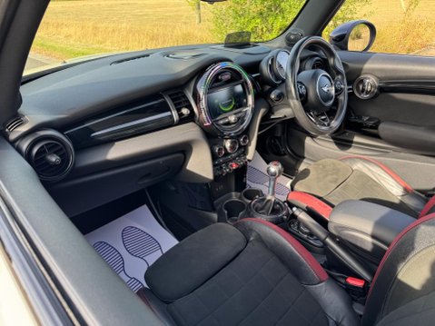 Mini Hatch 2.0 John Cooper Works Euro 6 (s/s) 3dr 51