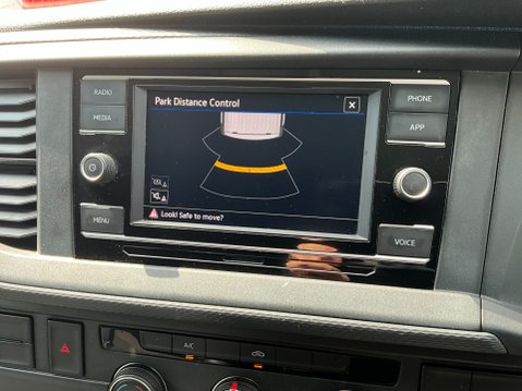 Volkswagen Transporter T28 TDI P/V STARTLINE 18