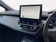 Toyota Corolla 1.8 Corolla Design HEV CVT 5dr 20